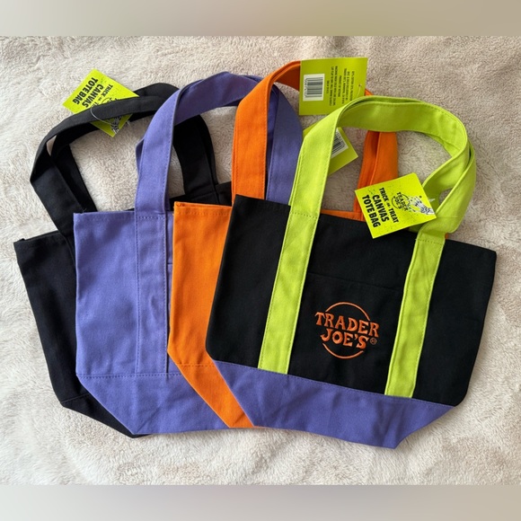 NWT (Set of 4) Trader Joe’s Halloween Mini Canvas Totes - Picture 1 of 13